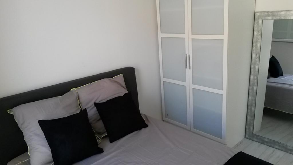 Safranier Townhouse Apartment Антиб Стая снимка
