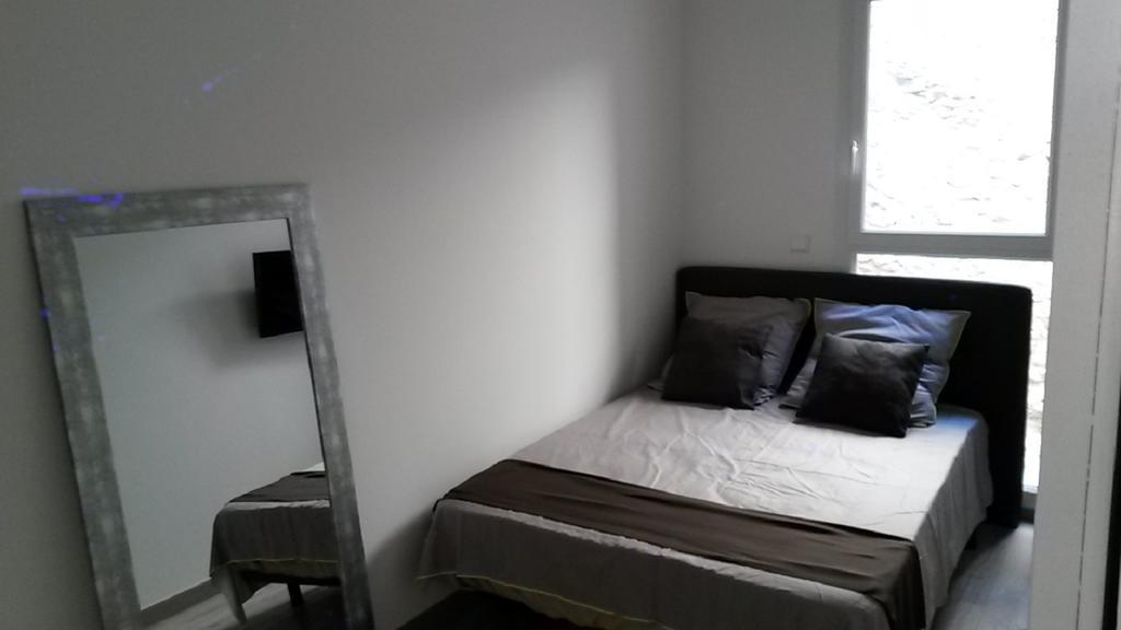 Safranier Townhouse Apartment Антиб Стая снимка